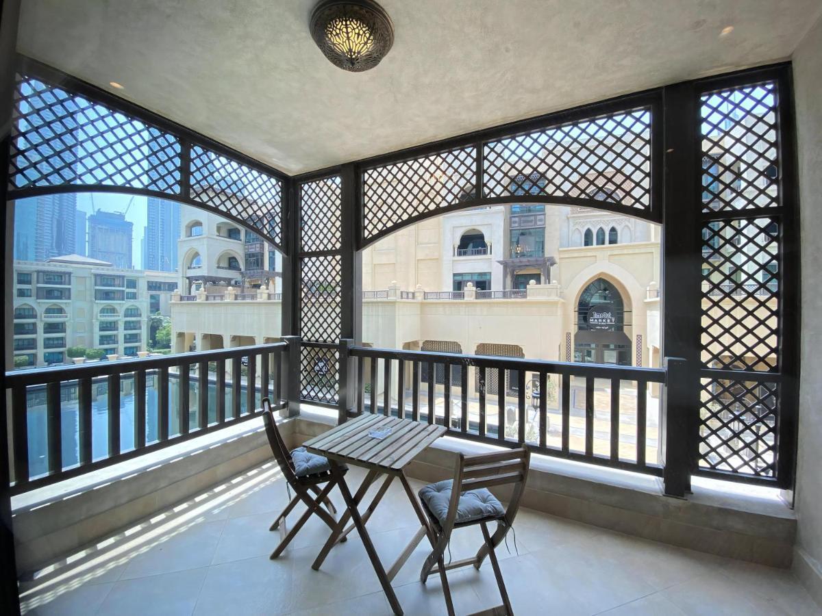 Lux I Souk Al Bahar I Burj Khalifa Views अपार्टमेंट Dubai